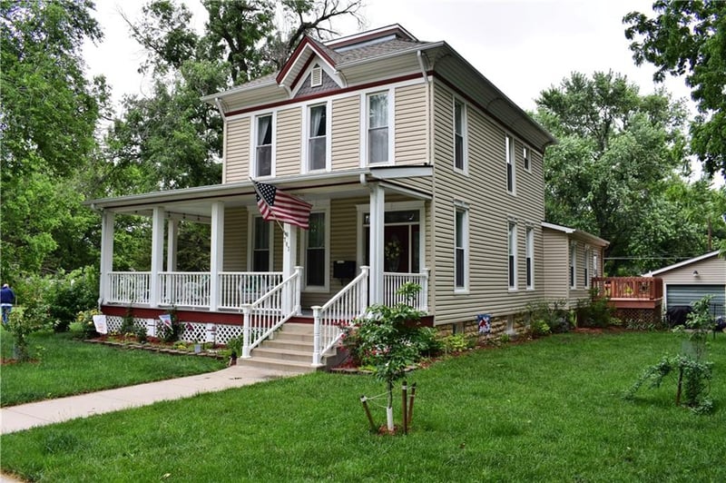 703 Cedar St, Ottawa, KS 66067