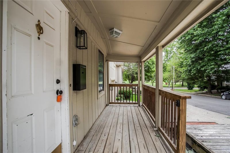 4625 Bell St, Kansas City, MO 64112