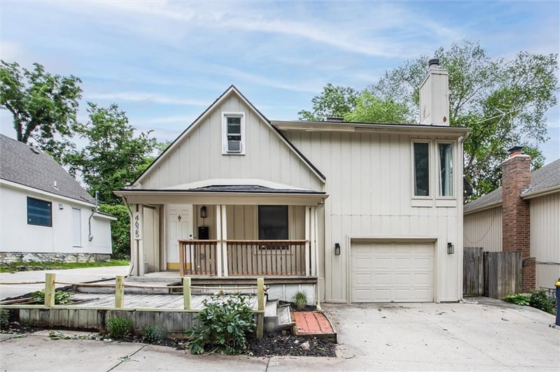 4625 Bell St, Kansas City, MO 64112