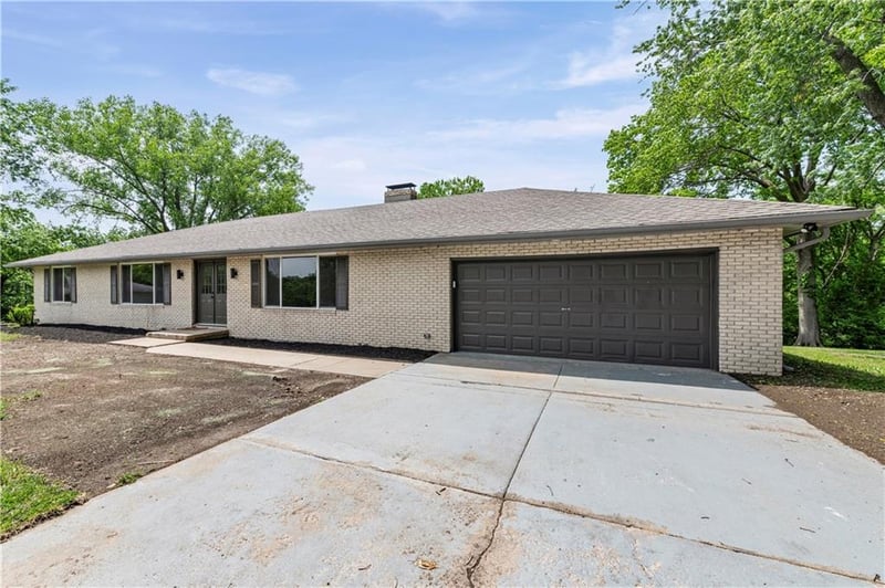 6504 Valley View St, Kansas City, MO 64152