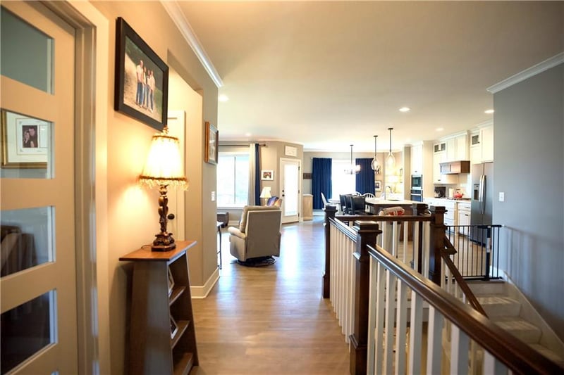211 Broadmoor Dr, Louisburg, KS 66053
