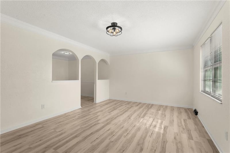 1334 Main St, Independence, MO 64055
