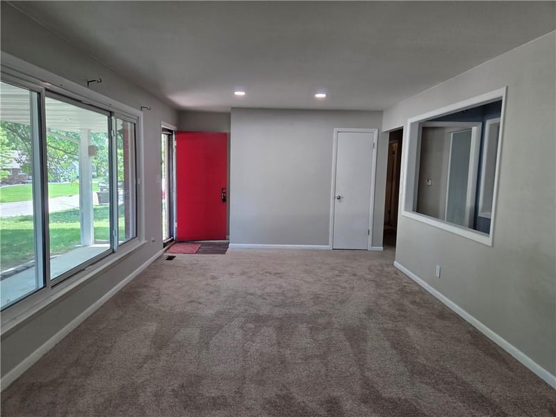914 Fairlane Dr, Chillicothe, MO 64601