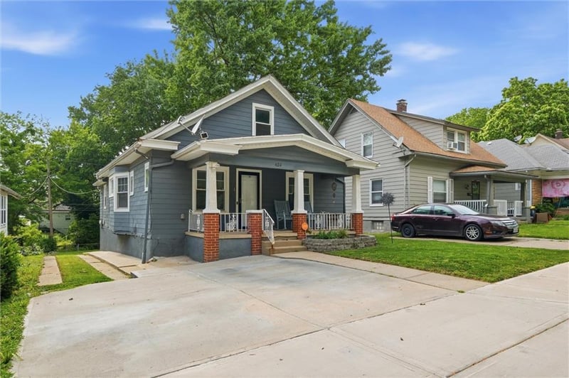424 N Hardesty Ave, Kansas City, MO 64123