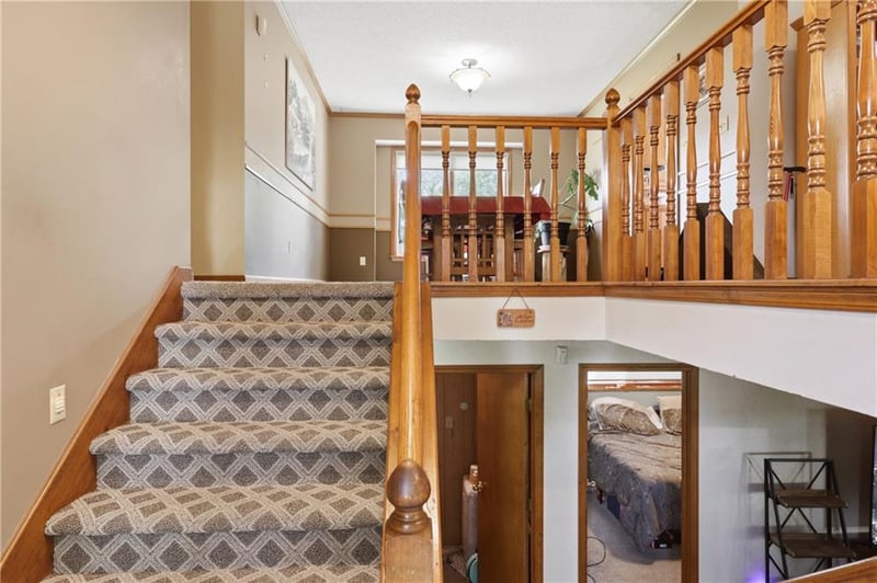8013 Lydia Ave, Kansas City, MO 64118