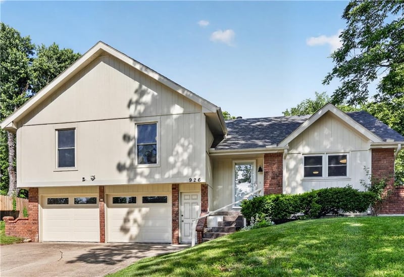 926 87th Ter, Kansas City, MO 64155