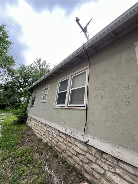 5808 Garfield Ave, Kansas City, MO 64130