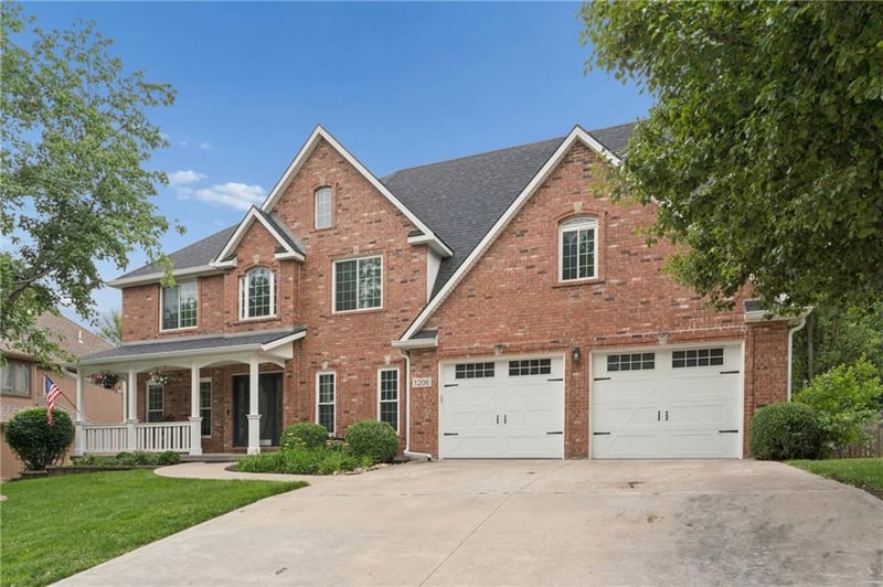 1206 SW Misty Creek St, Blue Springs, MO 64015
