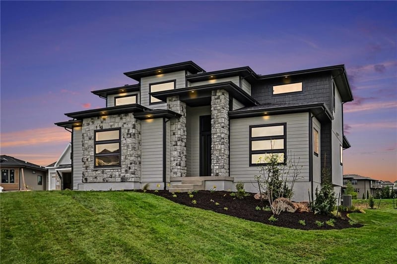 12502 183rd Ter, Overland Park, KS 66013
