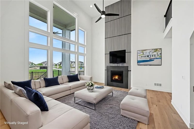 12502 183rd Ter, Overland Park, KS 66013