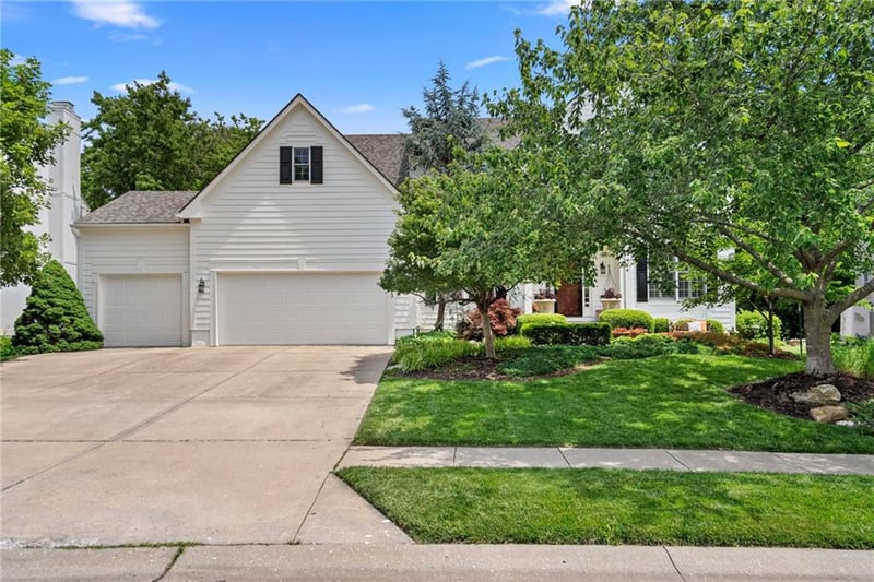 12463 Rosehill St, Overland Park, KS 66213