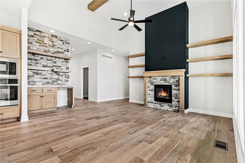 12413 184th St, Overland Park, KS 66013