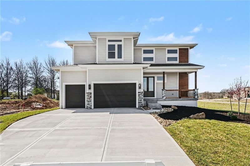 12413 184th St, Overland Park, KS 66013