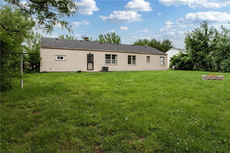3710 Sterling Ave, Independence, MO 64052