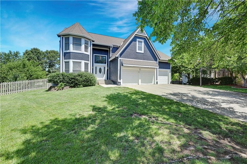 8537 145th Ter, Overland Park, KS 66223