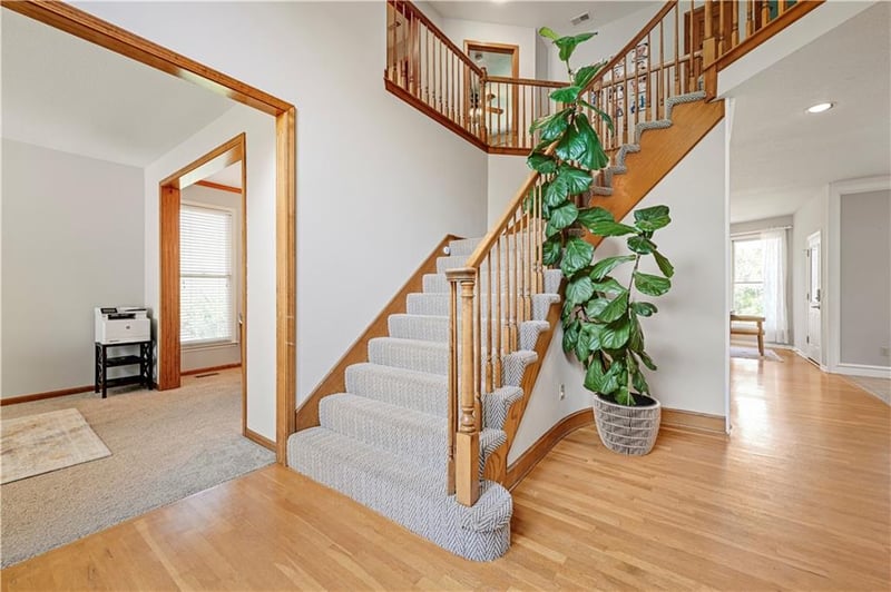 8537 W 145th Ter, Overland Park, KS 66223