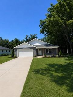 906 Monroe St, Lyndon, KS 66451