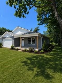 906 Monroe St, Lyndon, KS 66451