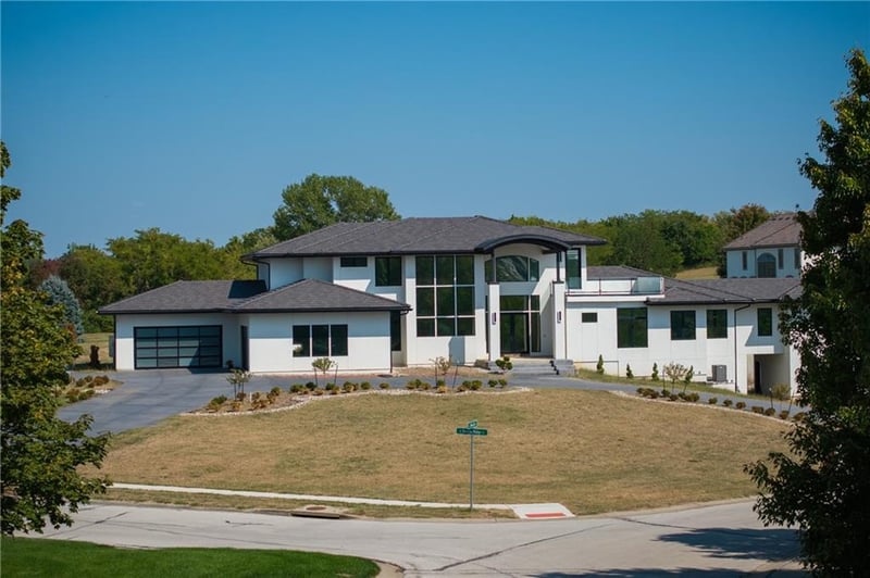 3331 Saddle Ridge Ct, Independence, MO 64057