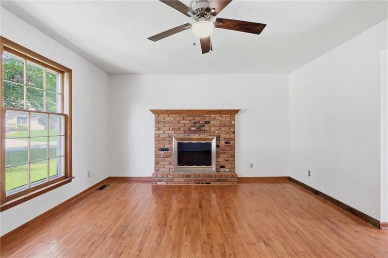 6718 Brink St, Kansas City, MO 64152