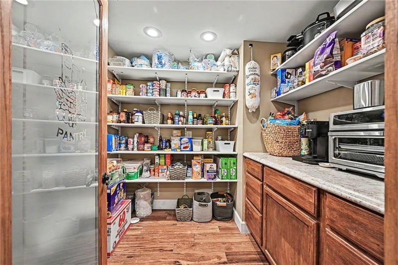 1 Ridgeland Rd, Country Club, MO 64505