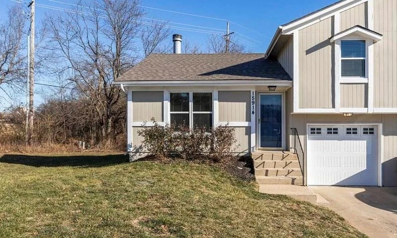 15914 123rd St, Olathe, KS 66062