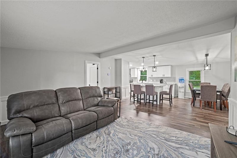 125 Silver Shadow Ln, Linn Valley, KS 66040