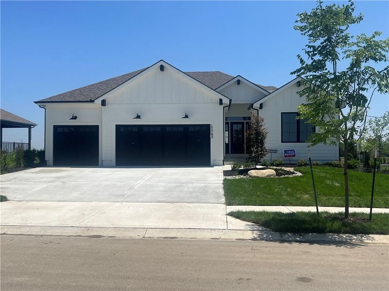 17765 Greeley St, Gardner, KS 66030