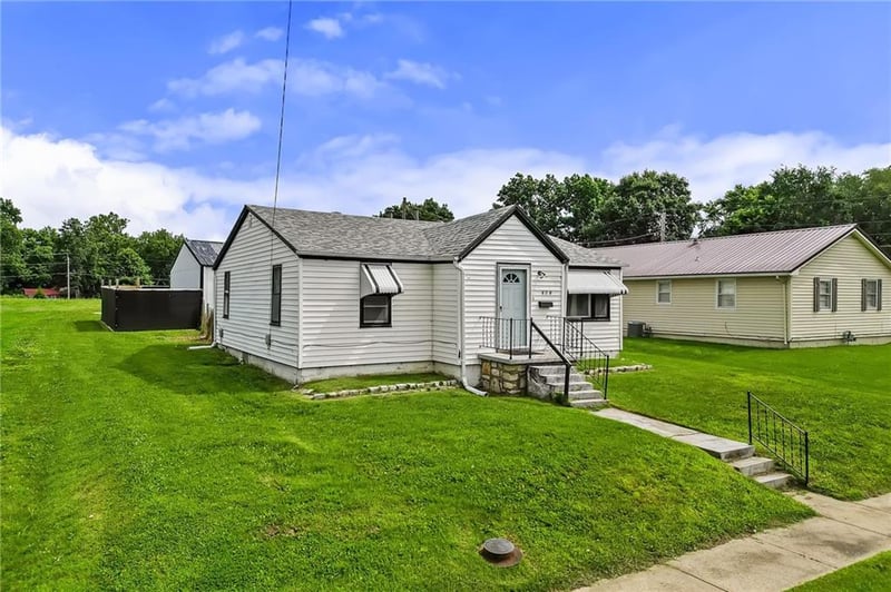 814 North Main St, Richmond, MO 64085