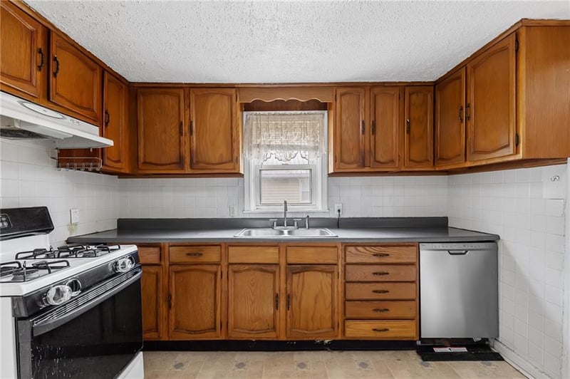 814 North Main St, Richmond, MO 64085