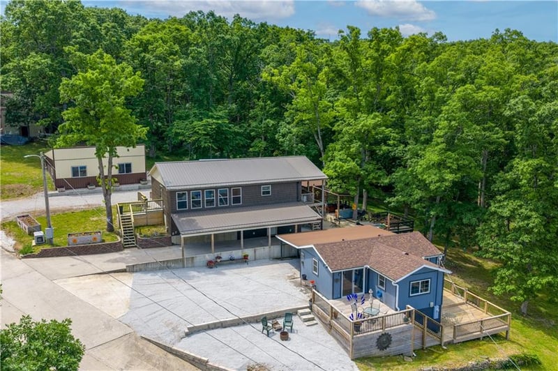 28251 Shore Rd, Warsaw, MO 65355