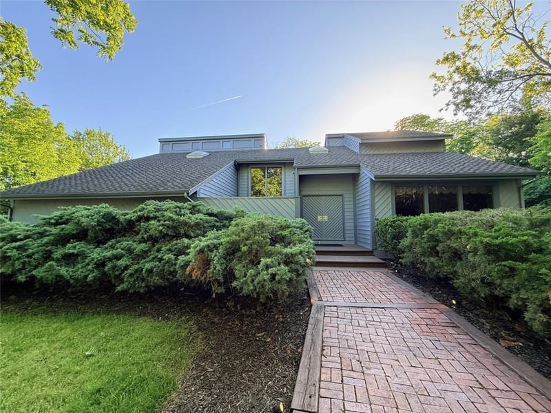 917 E 1264 Rd, Lawrence, KS 66047