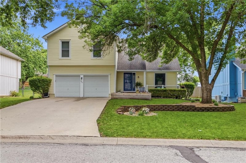 626 Mahaffie St, Olathe, KS 66061