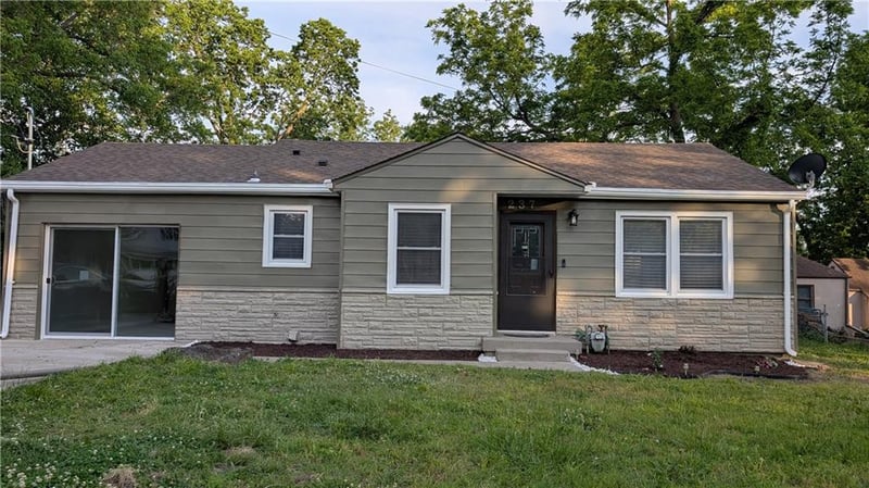 237 Longfellow St, Kansas City, MO 64119