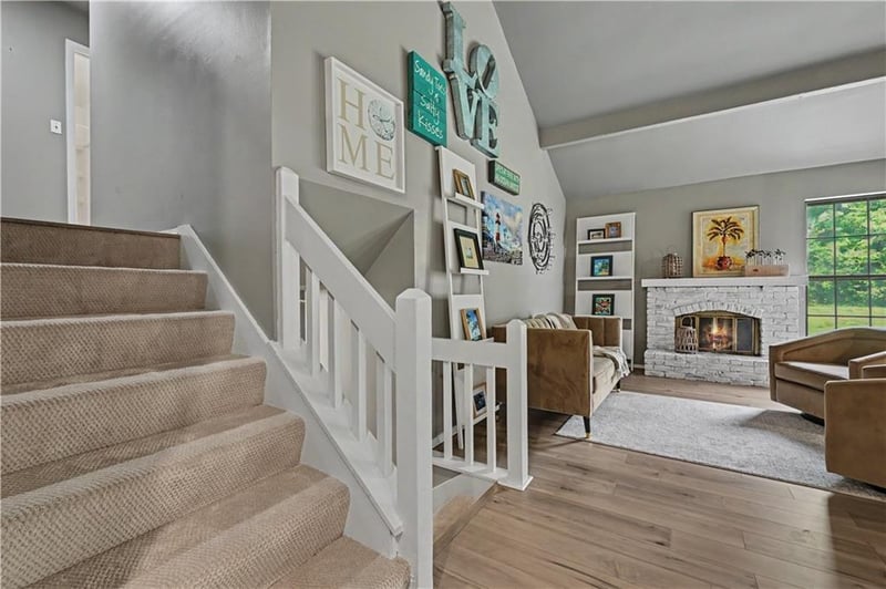 12918 W 108th St, Overland Park, KS 66210