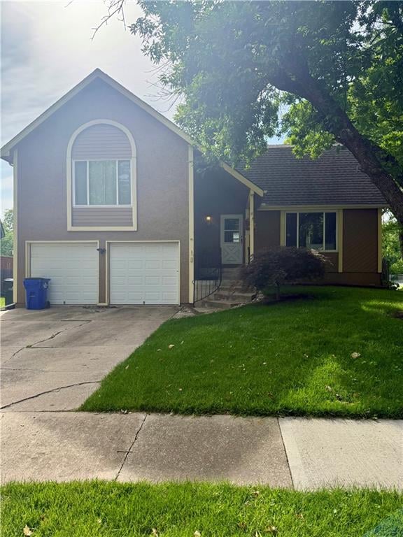 1428 Scarborough St, Olathe, KS 66062