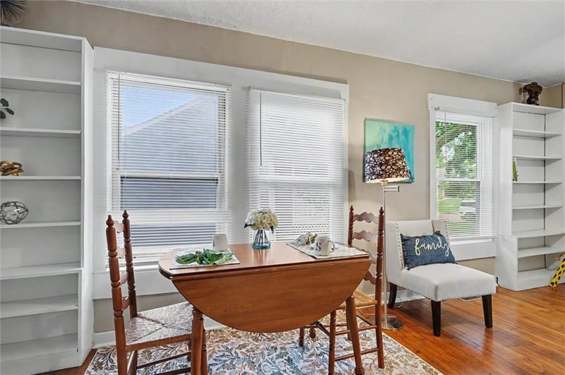 1118 Pennsylvania St, Lawrence, KS 66044