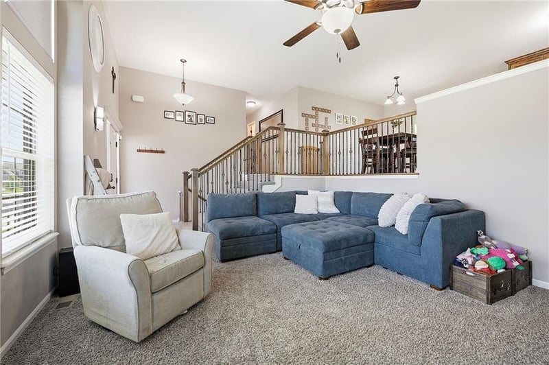 11716 N Farley Ave, Kansas City, MO 64157