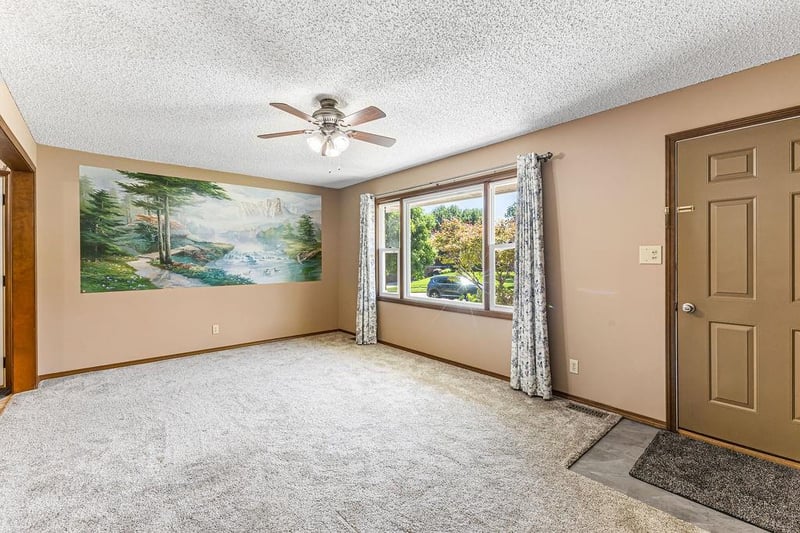 3902 Haverill St, St Joseph, MO 64506