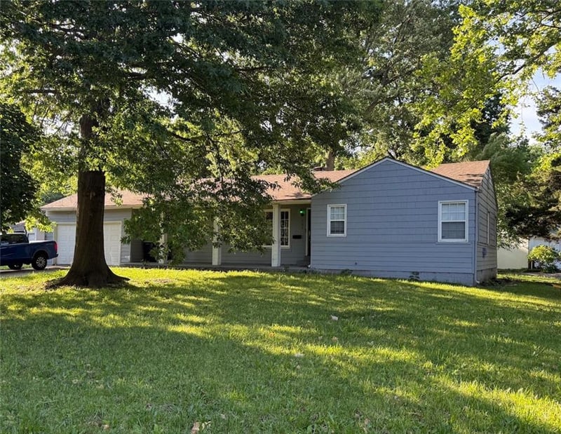 701 77th St, Kansas City, MO 64131