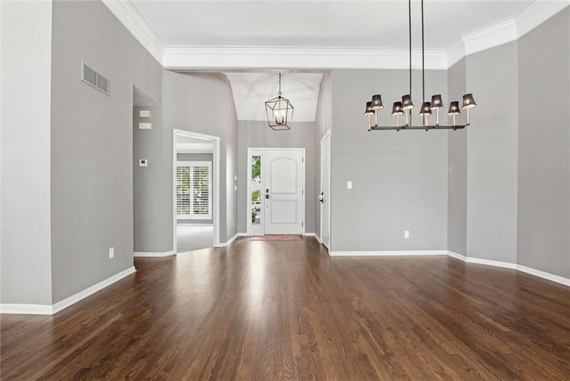 12033 Juniper St, Overland Park, KS 66209