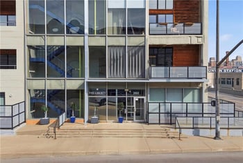 360 W Pershing Rd #030, Kansas City, MO 64108