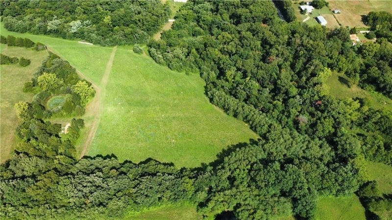 425 611th Tract A Rd, Clinton, MO 64735