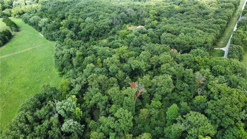 425 611th Tract A Rd, Clinton, MO 64735