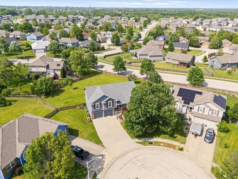 10914 Laurel Ct, Kansas City, MO 64157