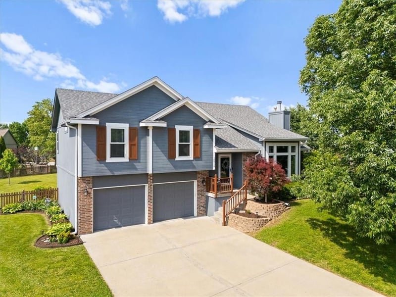 10914 Laurel Ct, Kansas City, MO 64157