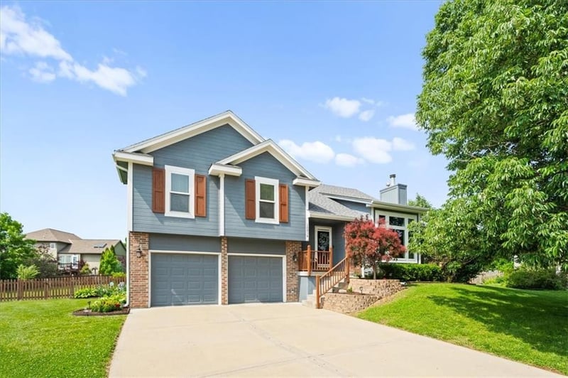10914 Laurel Ct, Kansas City, MO 64157