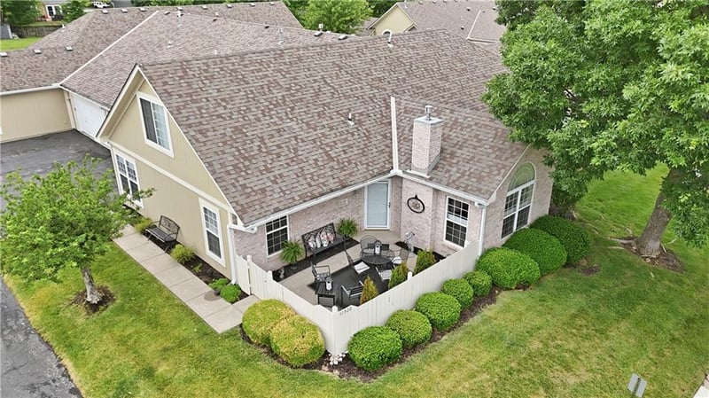11320 Pflumm Rd, Olathe, KS 66215