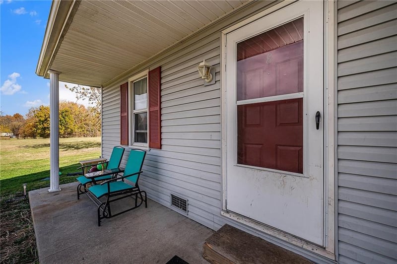 1100 Colonial Dr, Lathrop, MO 64465