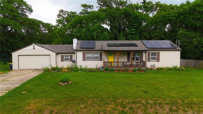 7305 James A Reed Rd, Kansas City, MO 64133